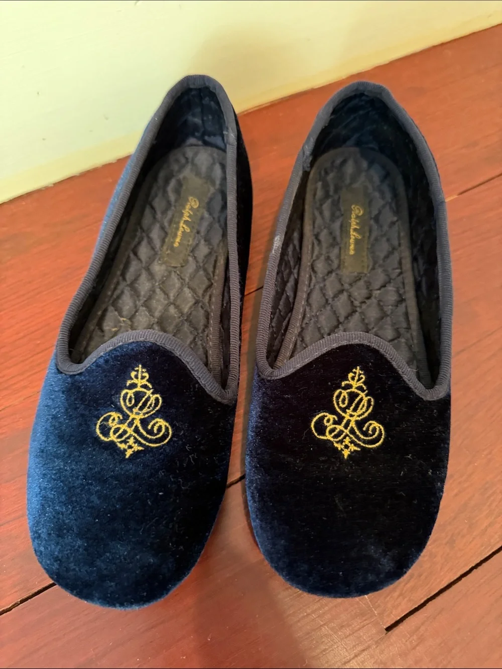 Ralph Lauren Monogrammed Navy Velvet Girl’s Slip-On Flats with Gold Crest sz 1.5